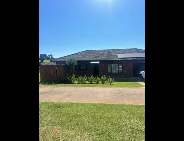 3 BEDROOM TOWNHOUSE FOR SALE IN AMBER VALLEY